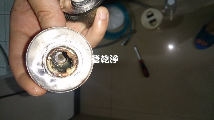 熱水忽冷忽熱,清洗水管,水管清洗,洗水管,水管清潔